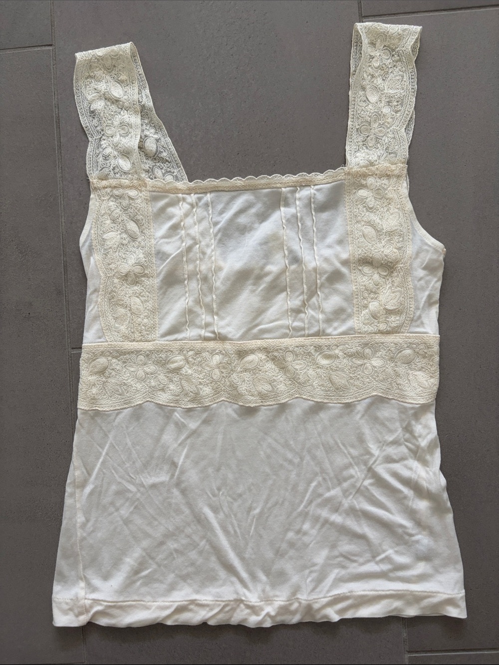 Banana Republic Lace-Trim Camisole Tank - Cream